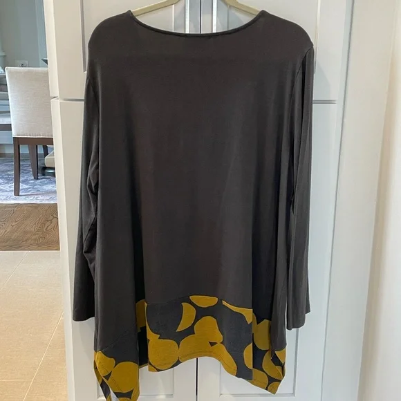 Chalet et Ceci Tunic and Leggings XL - Picture 2 of 13
